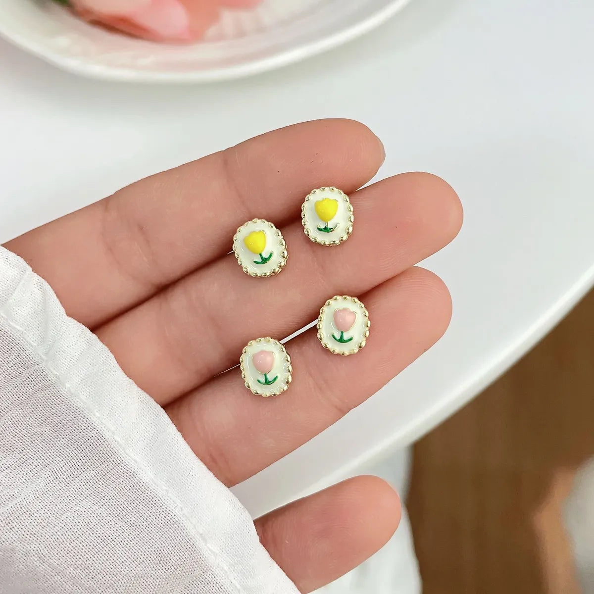 1 Set Sweet Heart Shape Flower Plating Inlay Alloy Opal Ear Studs