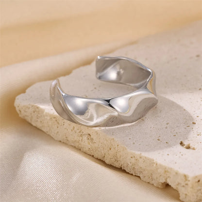 1 Women's Ins Style Simple Gold Stainless Steel Ring