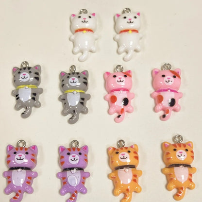 10 Pieces Diameter 3mm Hole Under 1mm Resin Cat Pendant