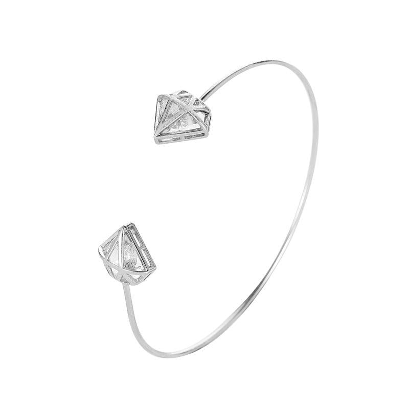 New Bracelet Simple Hollow Triangle Bangle Beautiful Zircon Ms. Open Bangle