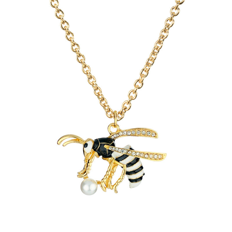 New Simple Animal Pendant Diamond Alloy Butterfly Bee Necklace