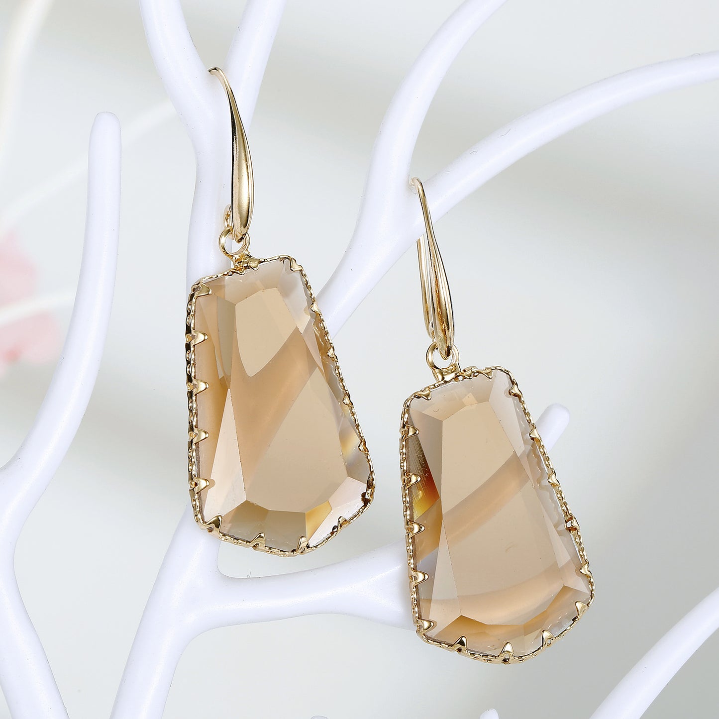 New Fashion Exaggerated Trapezoidal Crystal Earrings Irregular Crystal Earrings Wholesale