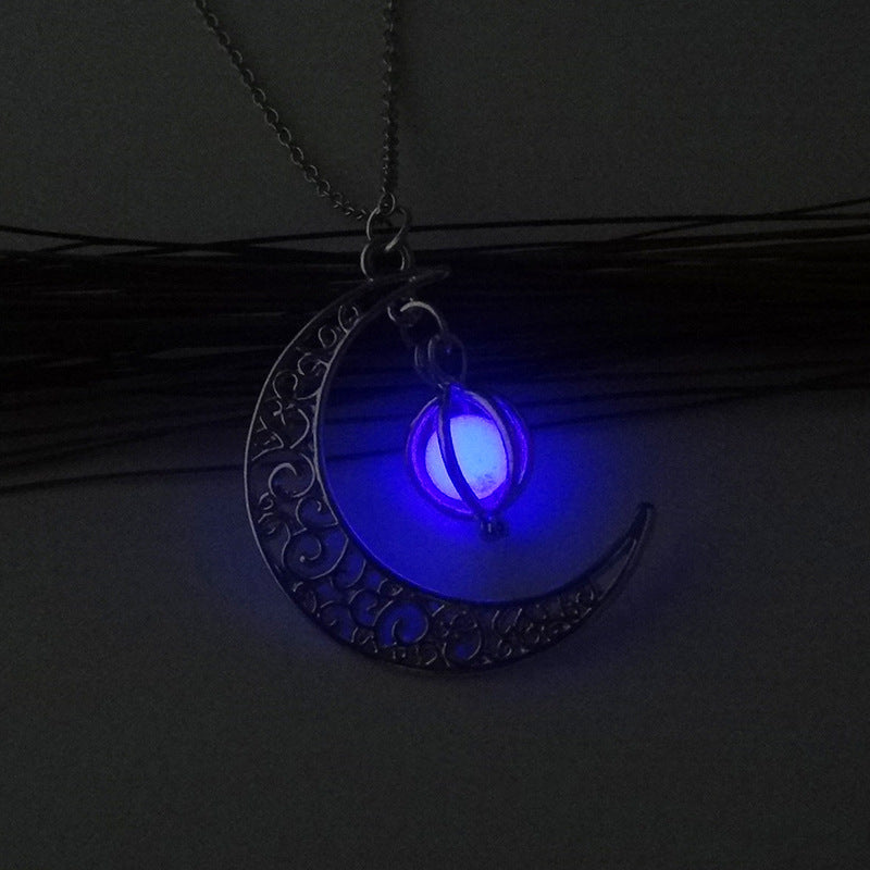 European And American Luminous Simplicity Accessories A Variety Of Popular Fashion All-Match Luminous Hollow Necklace For Women Halloween Ornaments