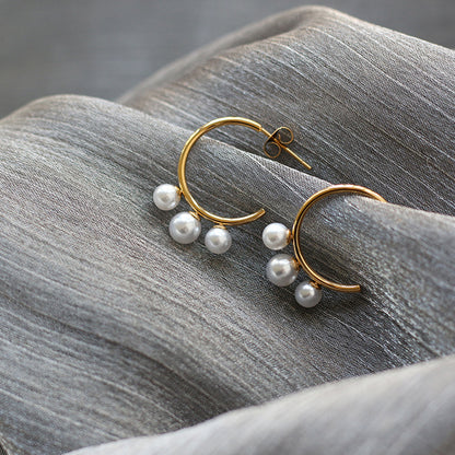 Simple Autumn And Winter Beautiful Imitation Pearl Titanium Steel Earrings