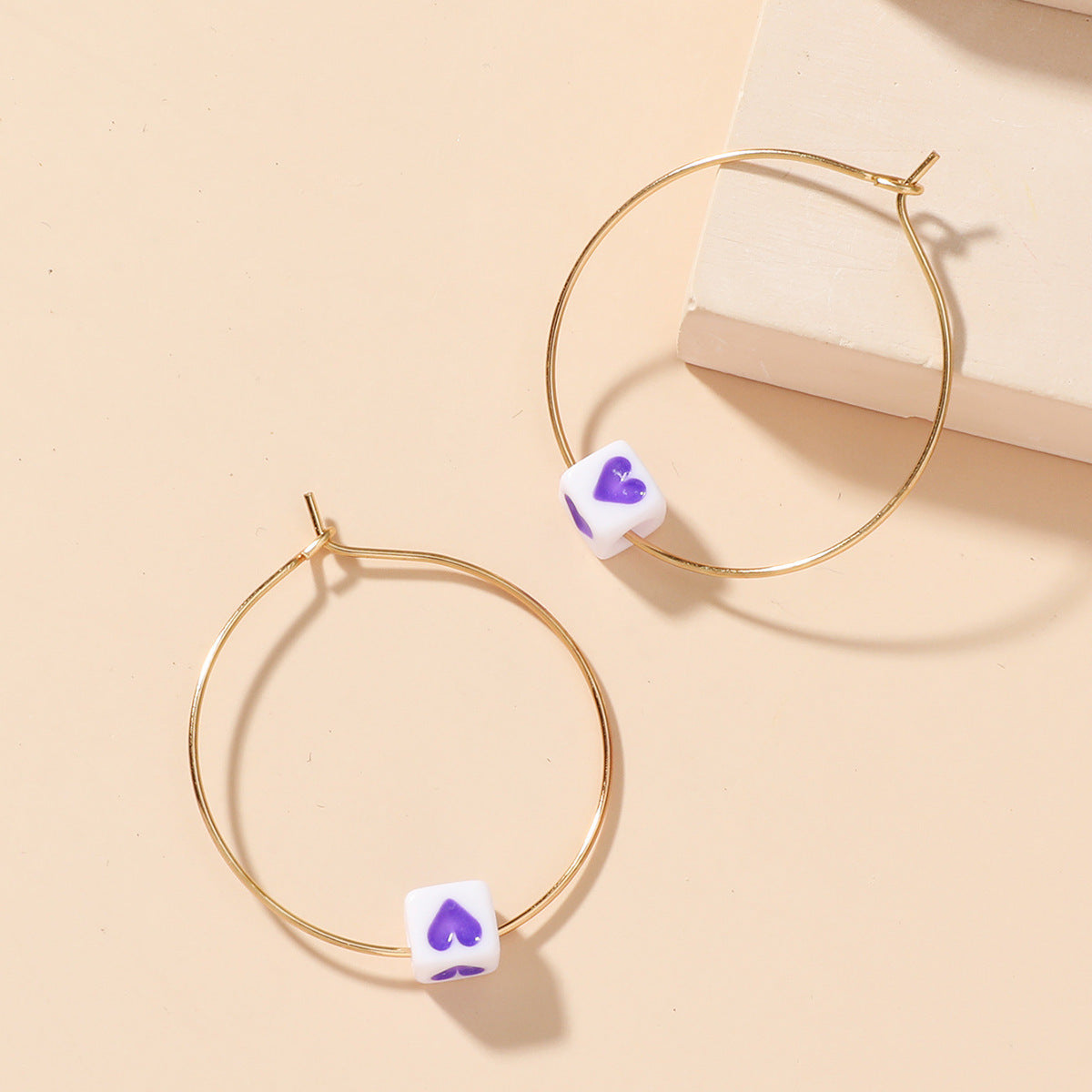 New Hoop Earrings Exaggerated Resin Love Geometric Earrings Personality Trend Earrings