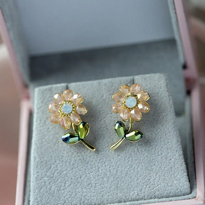 Korea Fresh Crystal Flower Stud Earrings Creative Wild Petals Earrings