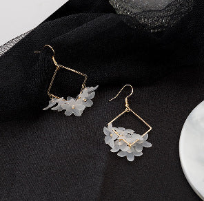 1 Pair Sweet Flower Plastic Resin Women's Drop Earrings