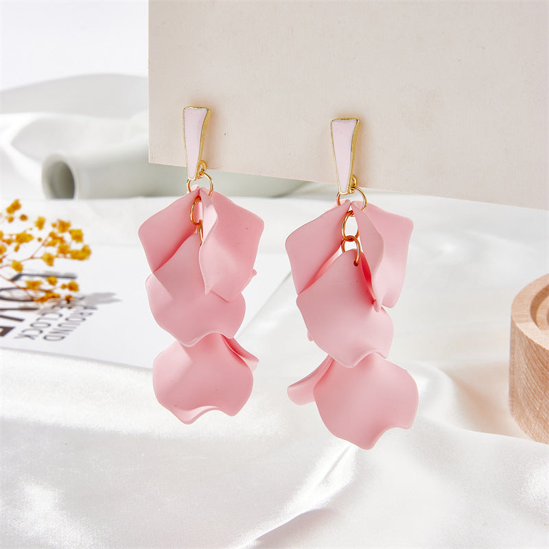 Elegant Flower Alloy Drop Earrings