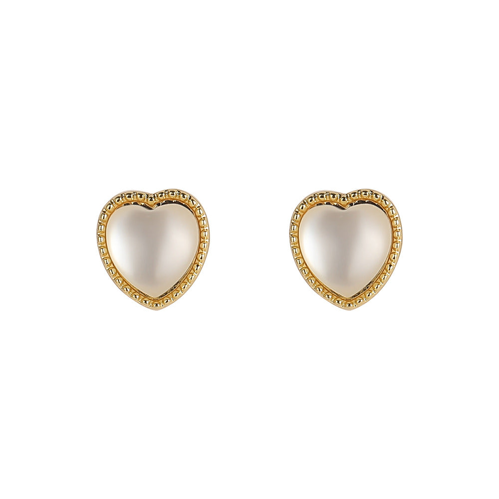 Retro Fashion Elegant White Heart Small Stud Earrings Women