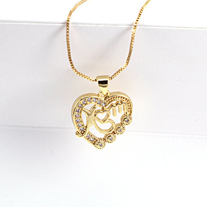 Fashion Letters Mom Hollow Heart-shaped Zircon Pendant Copper Clavicle Chain Jewelry