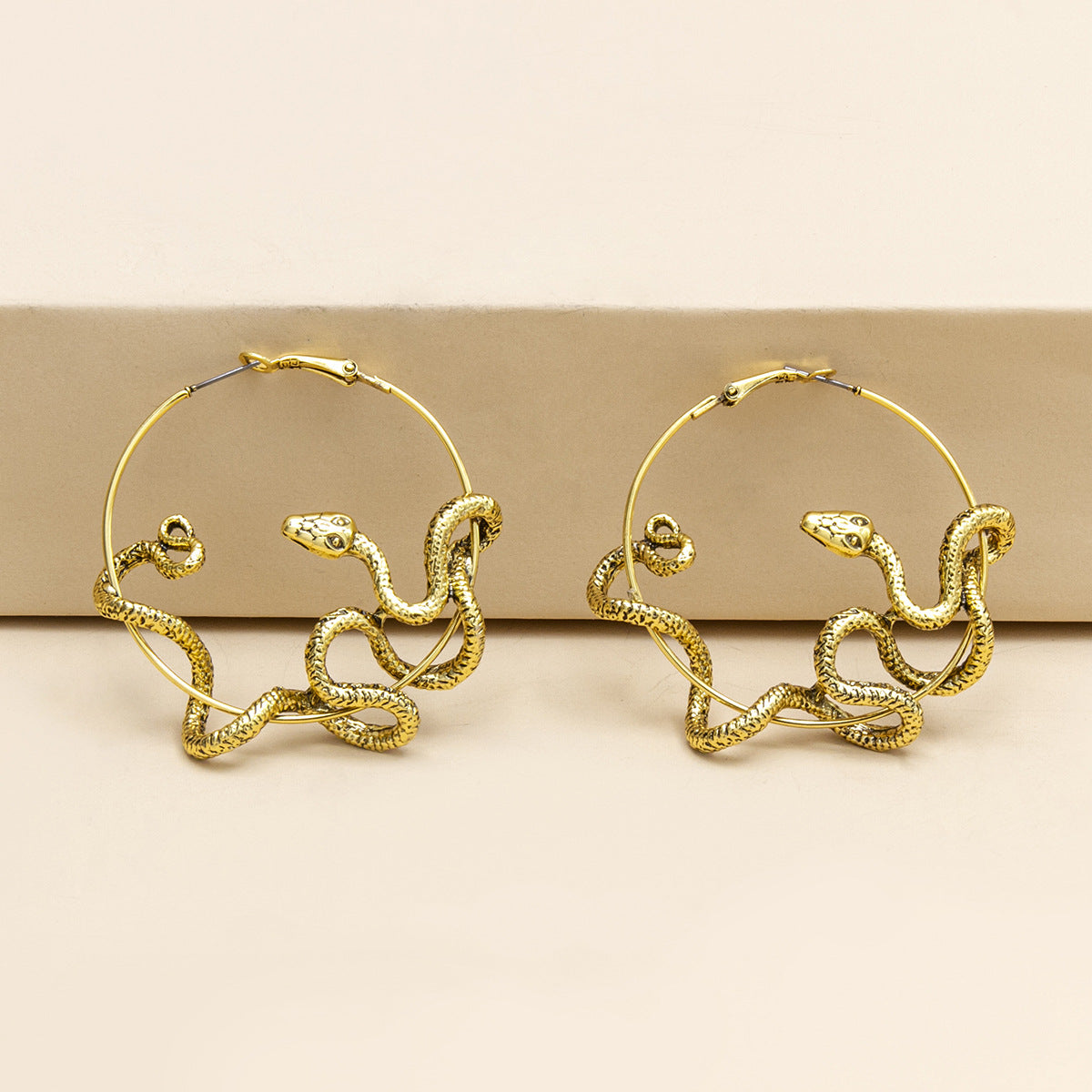 Fashion Snake Retro Dragon Alloy Solid Color Earrings Creative