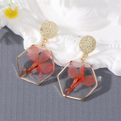 Creative Dried Flower Daisies Hexagonal Resin Pendant Earrings