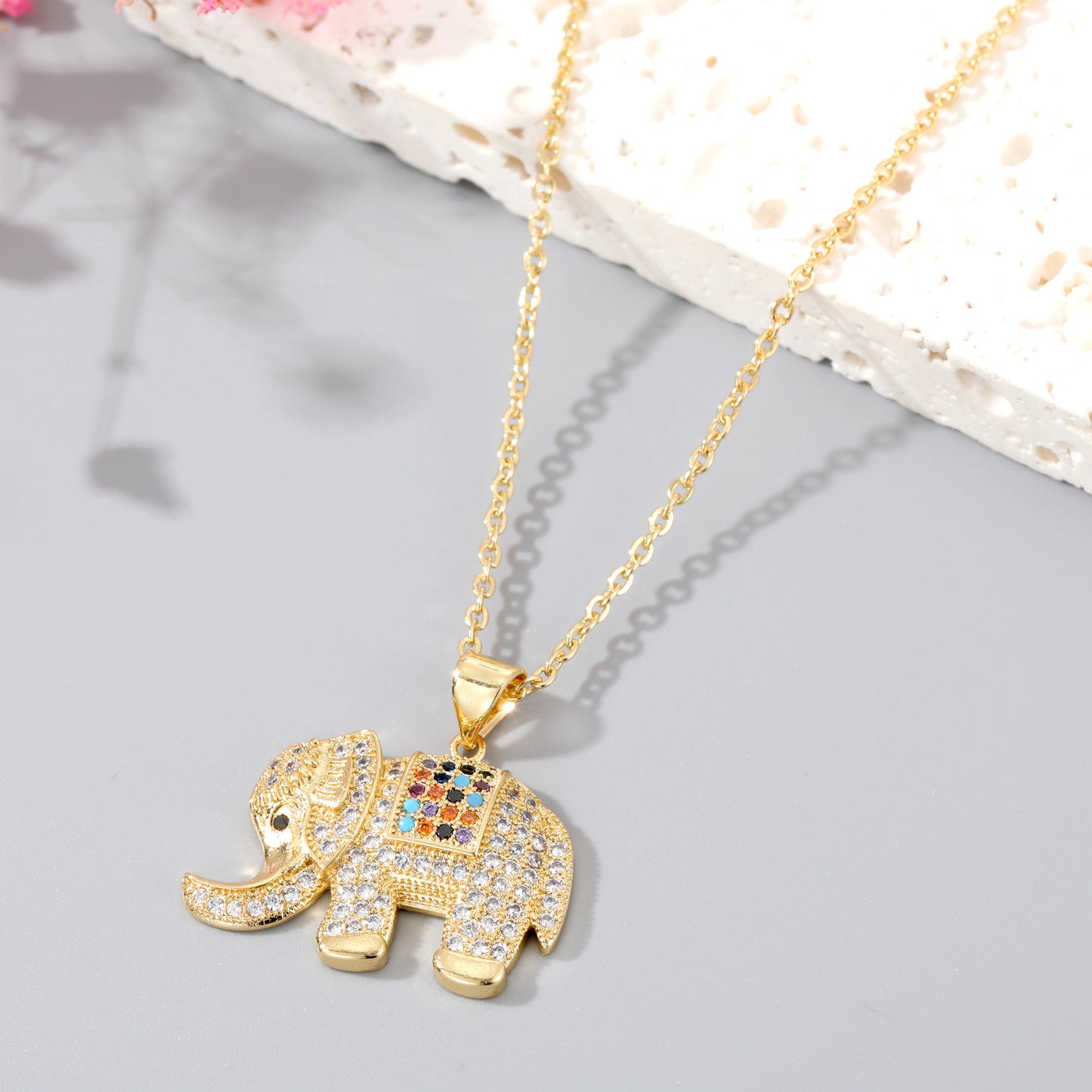 Unisex Simple Style Elephant Alloy Necklace Plating Zircon Necklaces