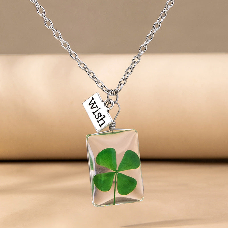 Fashion Four Leaf Clover Glass Synthesis No Inlaid Necklace