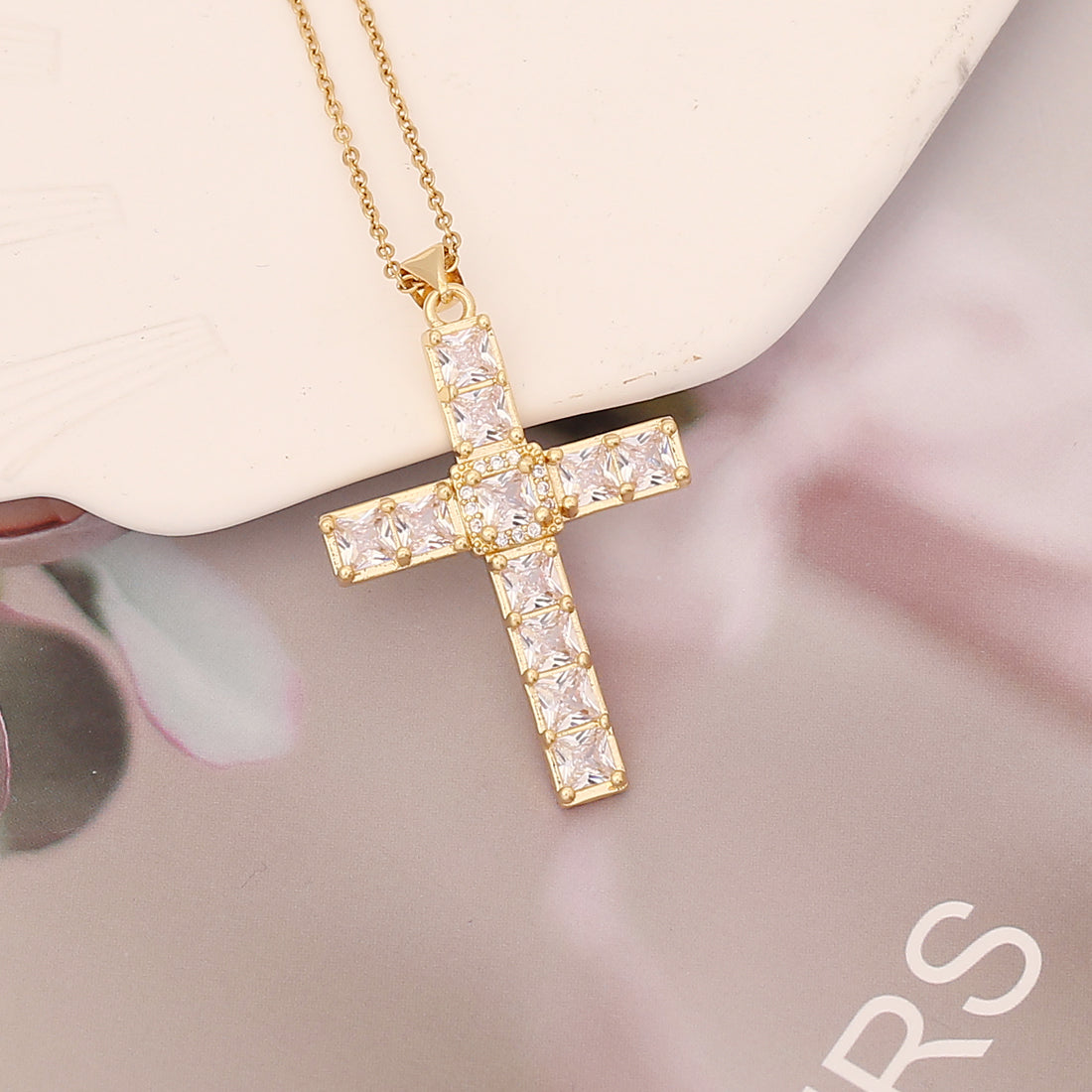 Fashion Cross Stainless Steel Copper Pendant Necklace Inlay Zircon Stainless Steel Necklaces