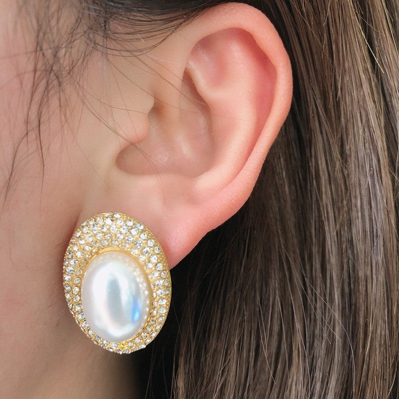 Fashion White Pearl Retro Water Drop Earrings