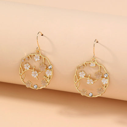 Retro Tower Sector Ferroalloy Copper Plating Artificial Pearls Zircon Women's Drop Earrings 1 Pair