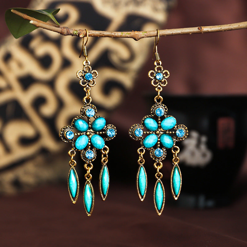 New Retro Ethnic Style Diamond Hollow Long Tassel Alloy Earrings Wholesale