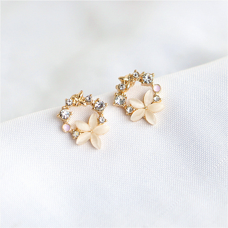 1 Pair Fashion Flower Inlay Alloy Rhinestones Ear Studs