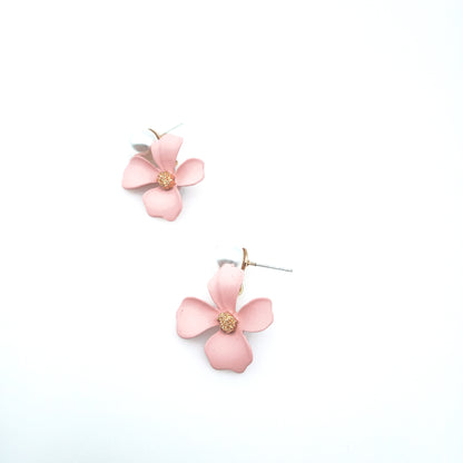 Simple Style Flower Imitation Pearl Alloy Iron Ear Studs 1 Set