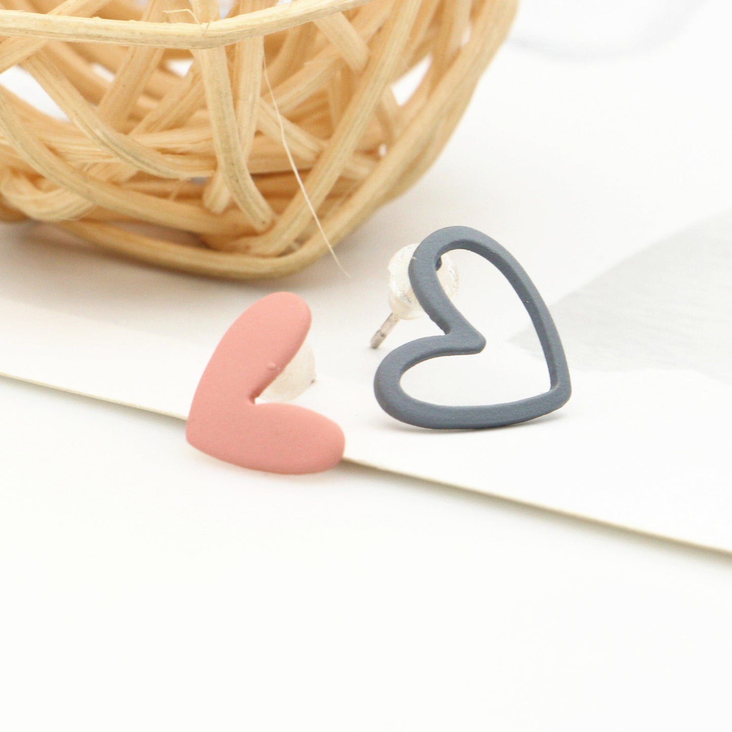 Simple Style Heart Shape Alloy Stoving Varnish Ear Studs