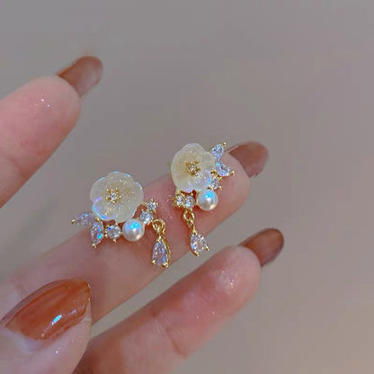 Sweet Heart Shape Flower Copper Plating Inlay Pearl Zircon Drop Earrings Ear Studs 1 Pair