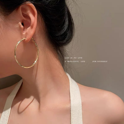 Simple Style Geometric Alloy Gold Plated Women's Earrings 1 Pair