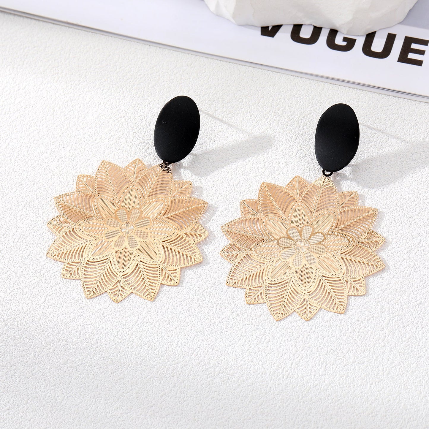 Exaggerated Flower Alloy Hollow Out Women's Drop Earrings 1 Pair