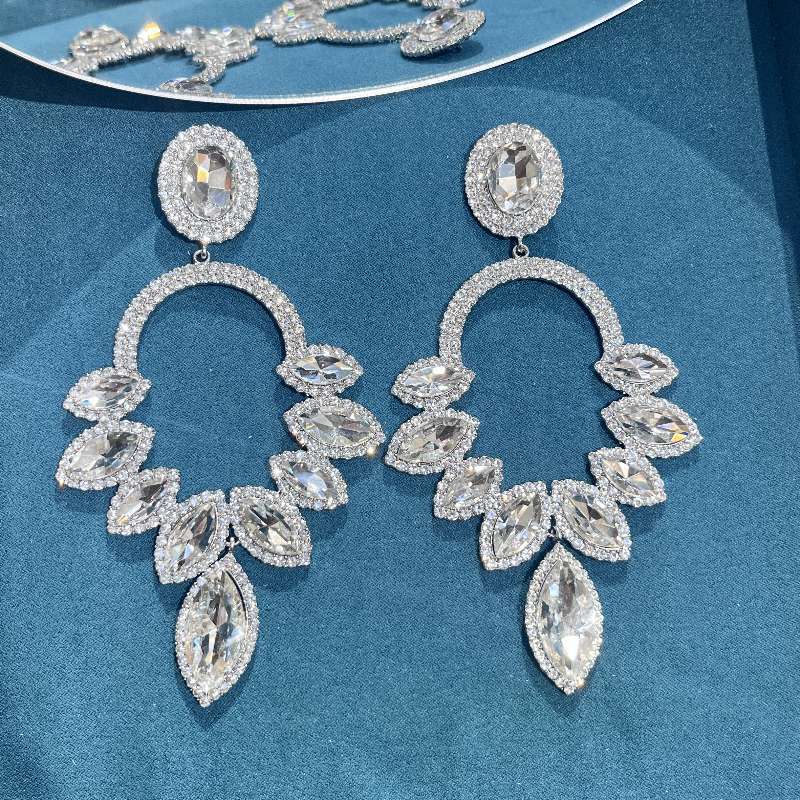 1 Pair Luxurious Geometric Inlay Alloy Rhinestones Drop Earrings