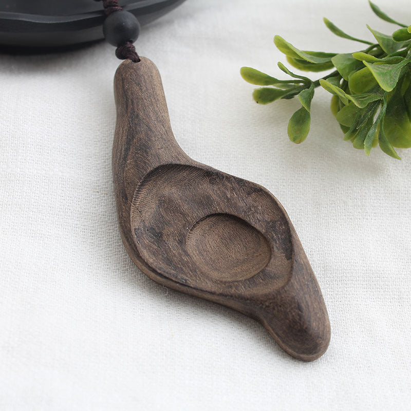 Simple Style Irregular Wood Handmade Women's Pendant Necklace 1 Piece