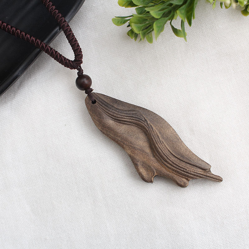 Simple Style Irregular Wood Handmade Women's Pendant Necklace 1 Piece