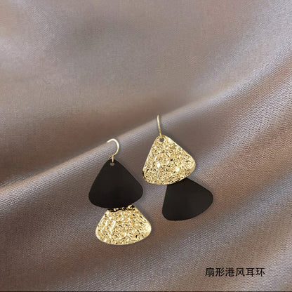 Fashion Round Tassel Heart Shape Alloy Plating Inlay Rhinestones Pearl Women's Earrings 1 Pair