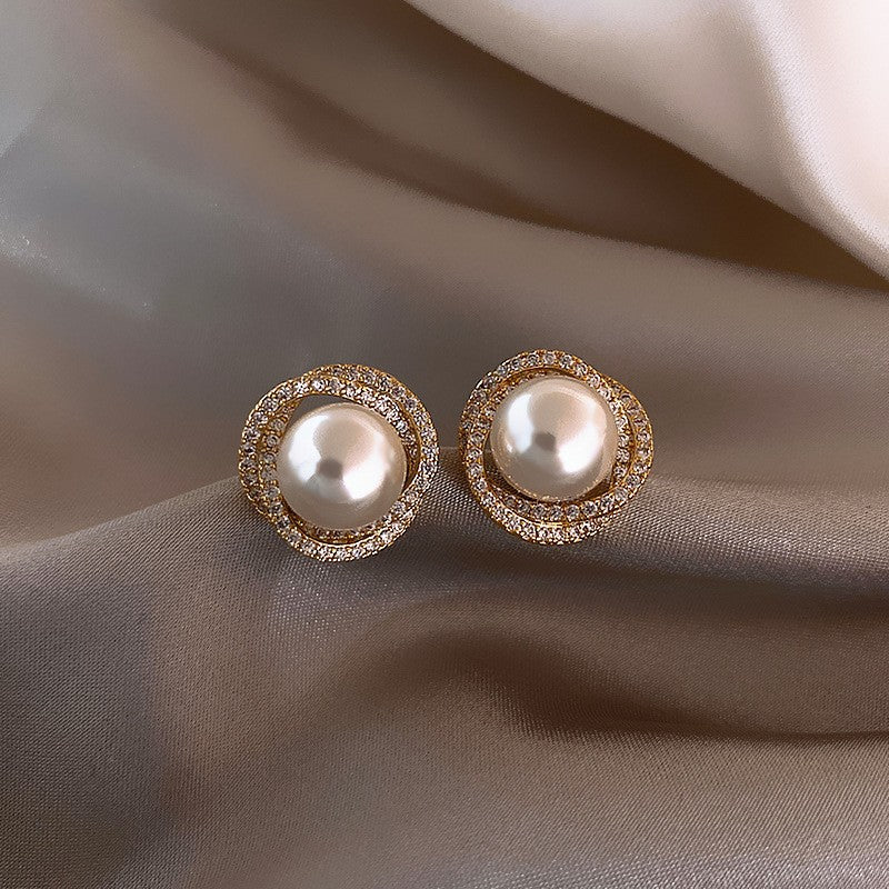 Fashion Round Copper Inlay Pearl Ear Studs 1 Pair