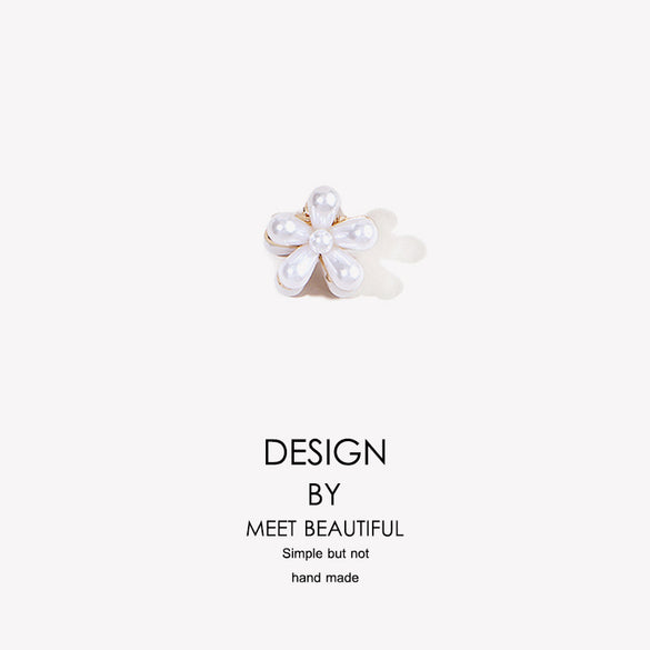 Korean Retro Pearl Daisy Flower Hairpin