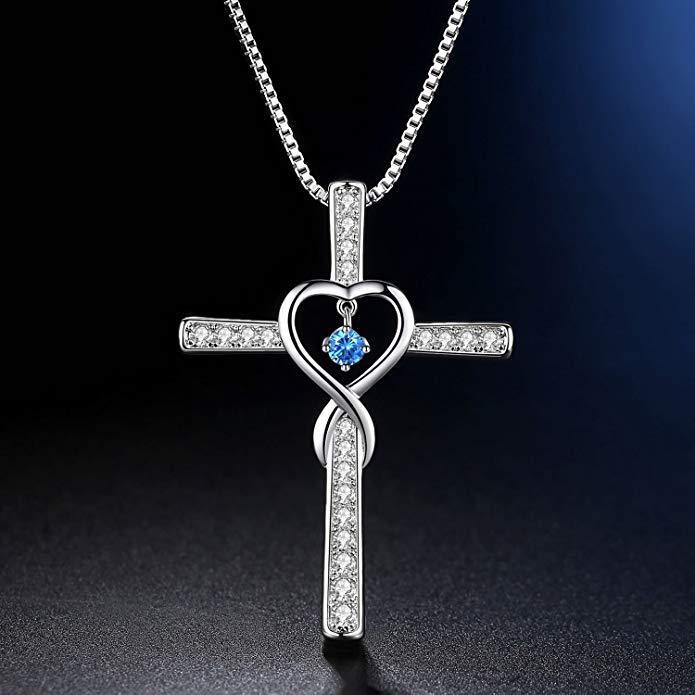 Retro Cross Heart Shape Alloy Inlay Rhinestones Women's Pendant Necklace 1 Piece