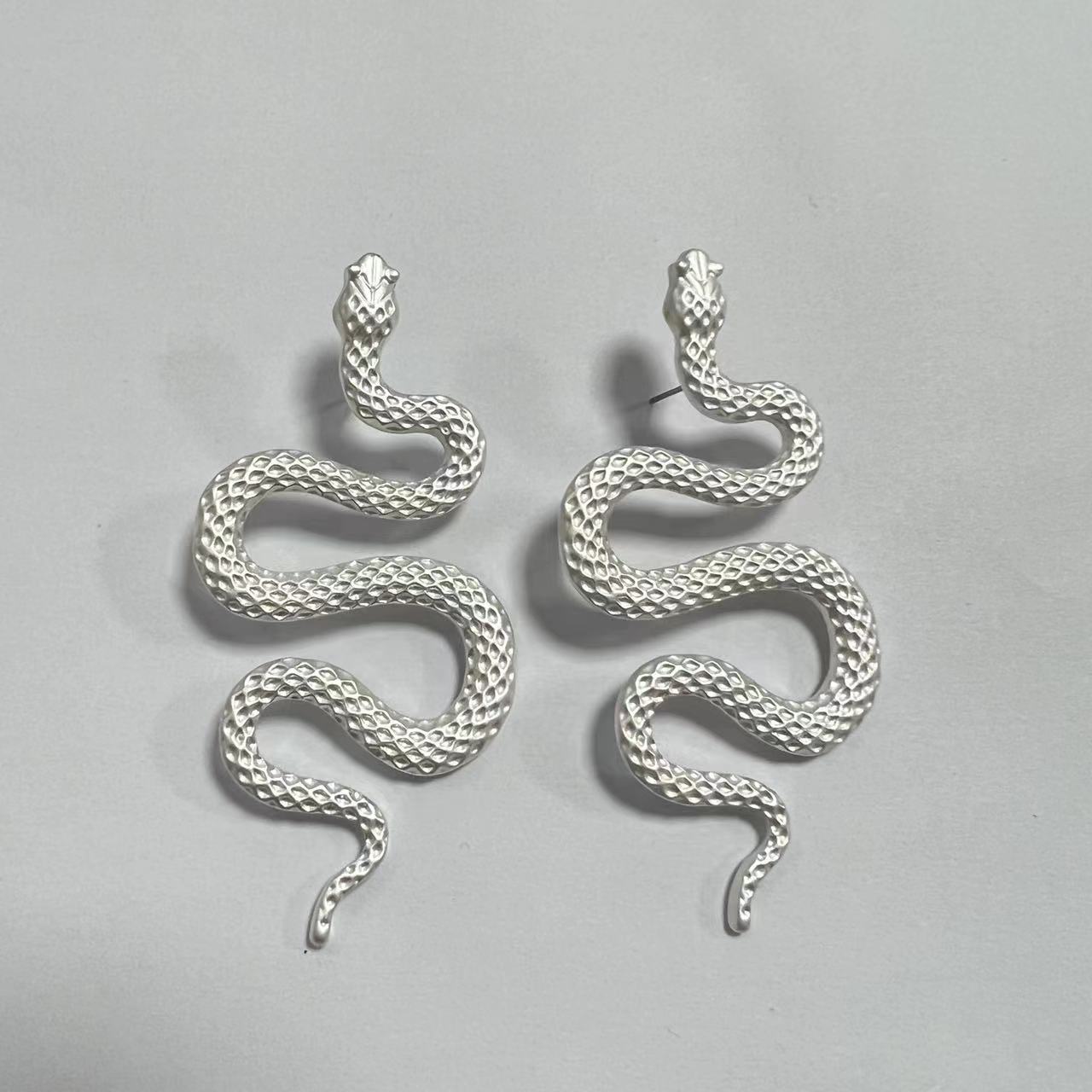 Fashion Snake Alloy Plating Women's Drop Earrings 1 Pair