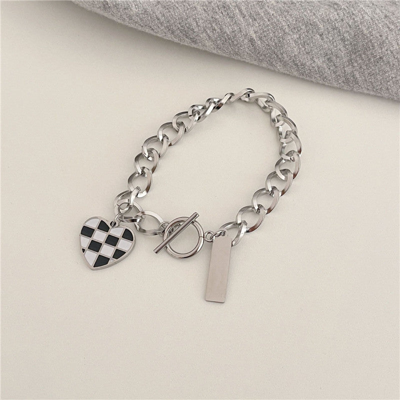 Fashion Heart Shape Alloy Titanium Steel Plating Rhinestones Artificial Pearls Women'S Bracelets