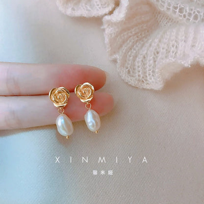 Elegant Geometric Pearl Earrings 1 Pair