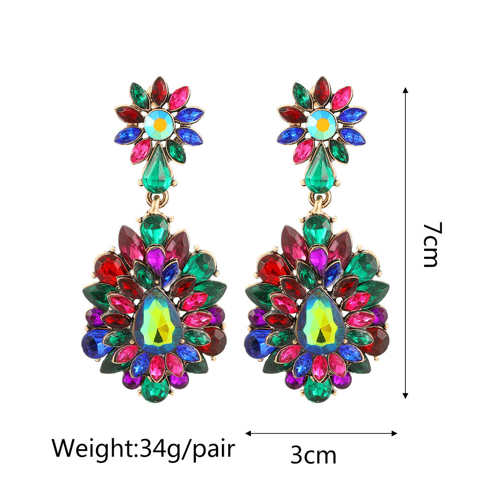 1 Pair Retro Flower Steel Needle Inlay Artificial Pearls Zircon Women'S Earrings