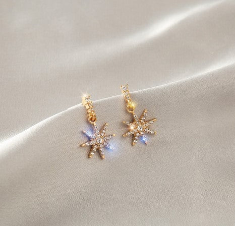 1 Pair Simple Style Triangle Square Flower Metal Plating Inlay Rhinestones Pearl Women's Earrings