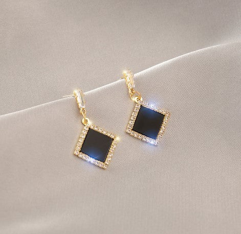 1 Pair Simple Style Triangle Square Flower Metal Plating Inlay Rhinestones Pearl Women's Earrings