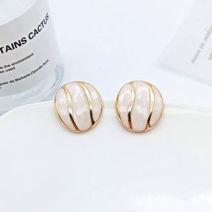 1 Pair Simple Style Round Square Heart Shape Alloy Enamel Stoving Varnish Valentine's Day Women's Ear Studs