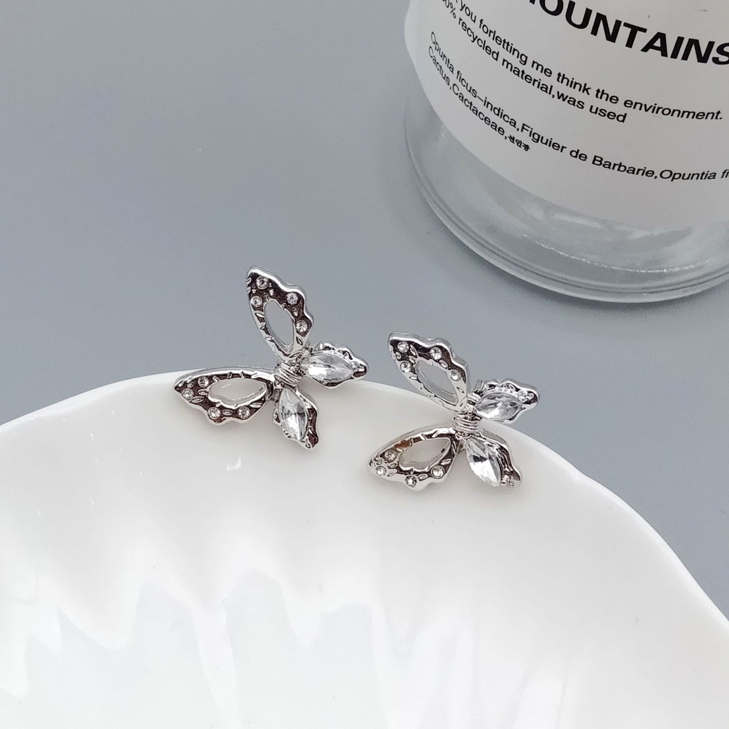 1 Pair Simple Style Butterfly Alloy Inlay Rhinestones Women's Ear Clips Ear Studs