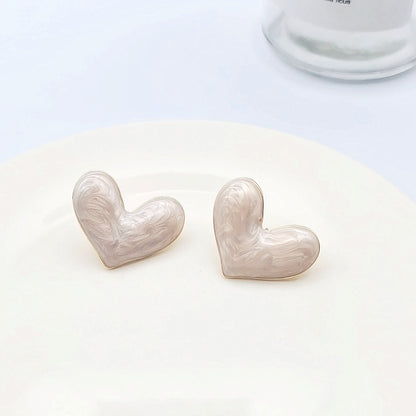 1 Pair Fashion Heart Shape Metal Stoving Varnish Valentine's Day Women's Ear Studs