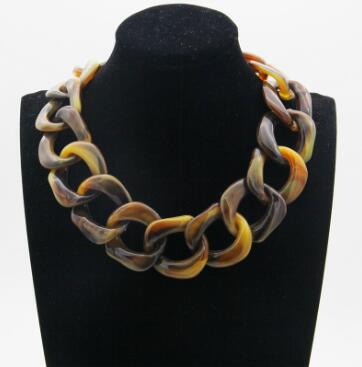 Retro Gradient Color Arylic Chain Women's Necklace