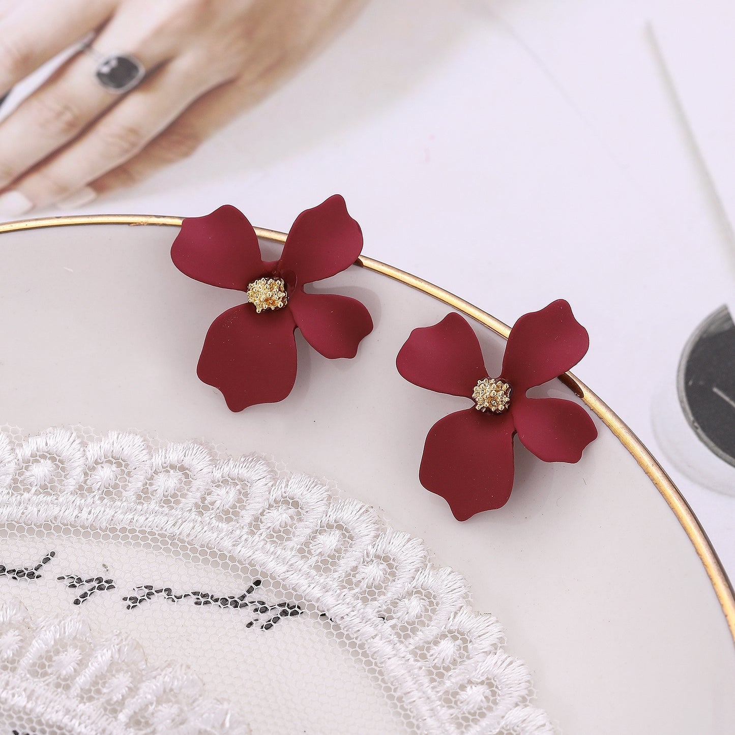 1 Pair Sweet Flower Enamel Alloy Ear Studs