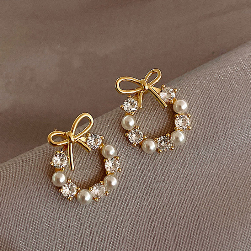 1 Pair Retro Letter Copper Inlay Artificial Pearls Drop Earrings