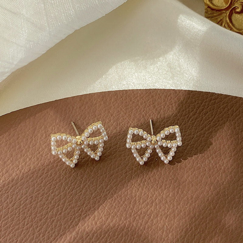 1 Pair Retro Flower Bow Knot Alloy Inlay Artificial Pearls Rhinestones Women's Drop Earrings