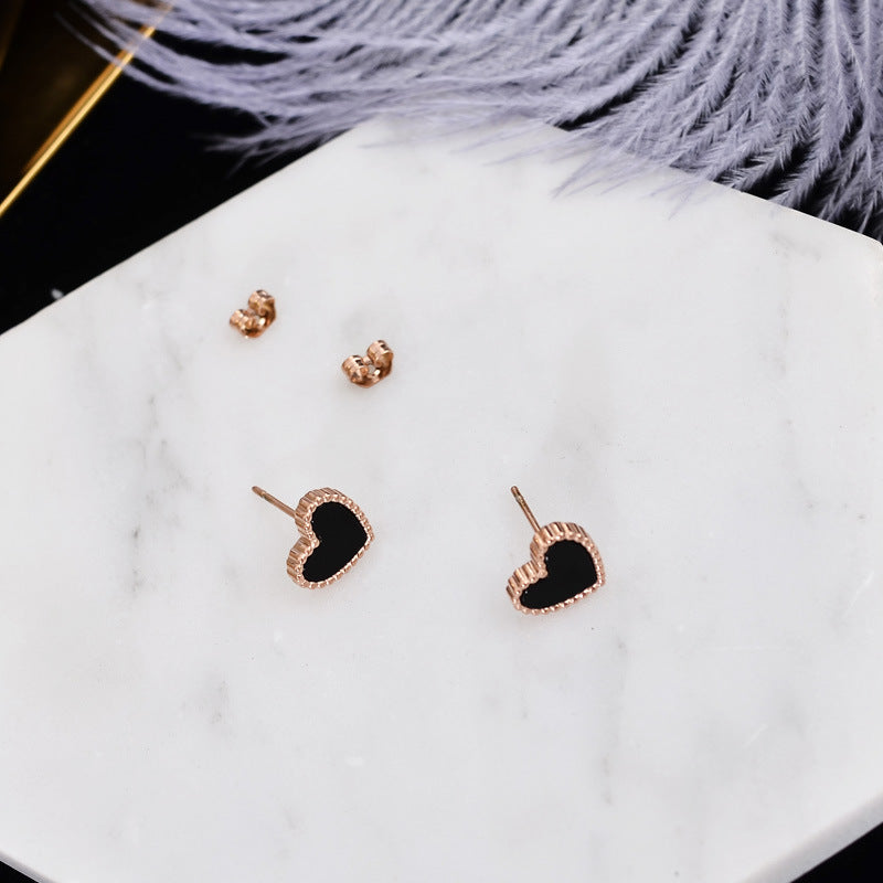 1 Pair Fashion Heart Shape Titanium Steel Plating Ear Studs