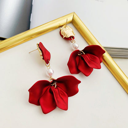 1 Pair Elegant Petal Alloy Plastic Women's Drop Earrings